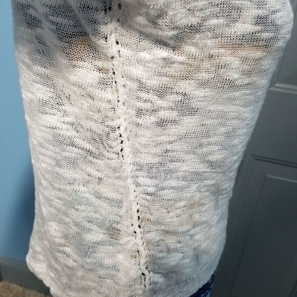 Pieces by kensie white longsleeve blouse - Picture 4 of 5